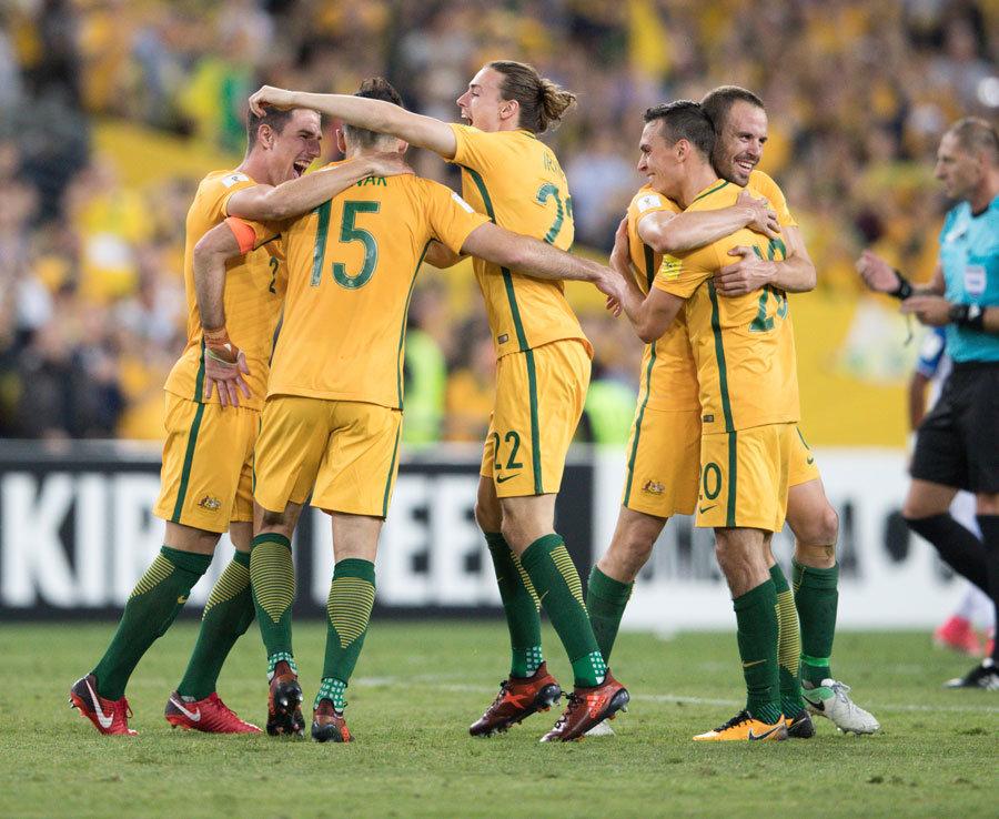 布冯：意大利唯一缺点是偶尔“短路”；无欧战踢是米兰的优势