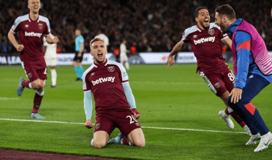 颜骏凌晒自己和范德萨的合影：这一切都是值得的❤