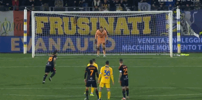 伤病潮席卷曼联！五大主力缺阵困扰阿莫林（曼联陷入伤病风暴，五大主力缺阵令阿莫林犯难）