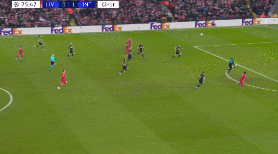 球队在比赛最后一刻完成绝杀