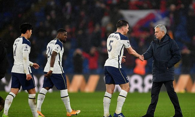 莫雷托：药厂不愿把格里马尔多卖给拜仁，球员也倾向回西班牙