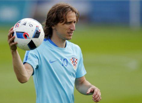 泰国归化前锋贝尔：若能让泰国首进世界杯将是意义非凡的事情