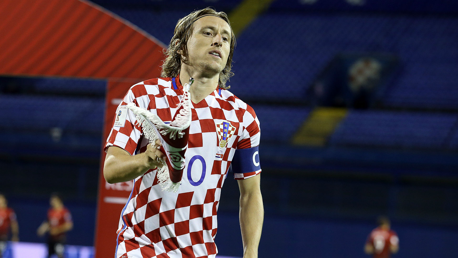 她是海港小球迷，女高中生与海港的故事